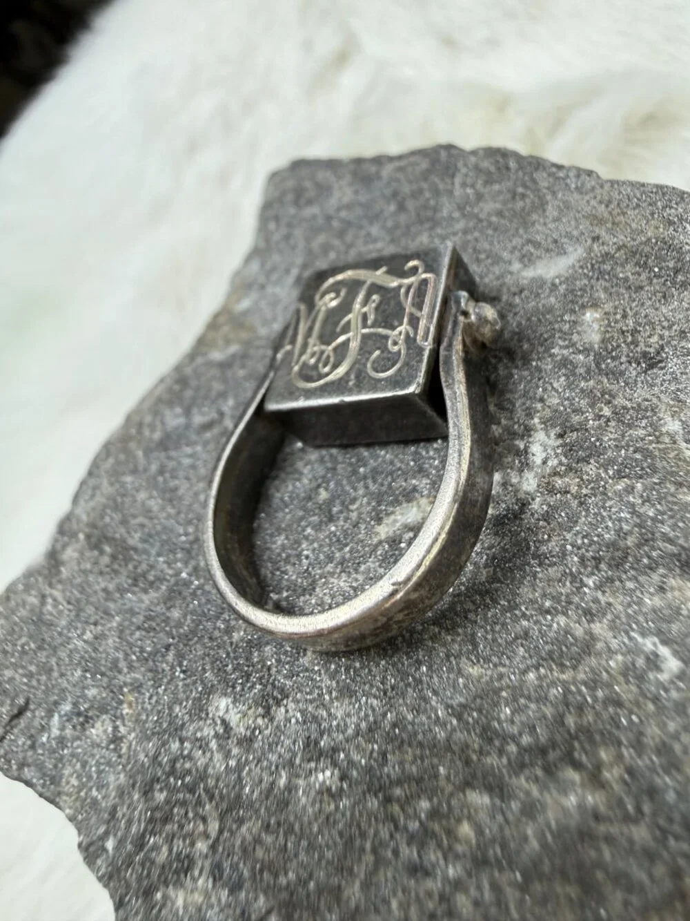 Vintage Sterling Silver Etched Palm Tree & Monogram Spin Ring Size 5.75